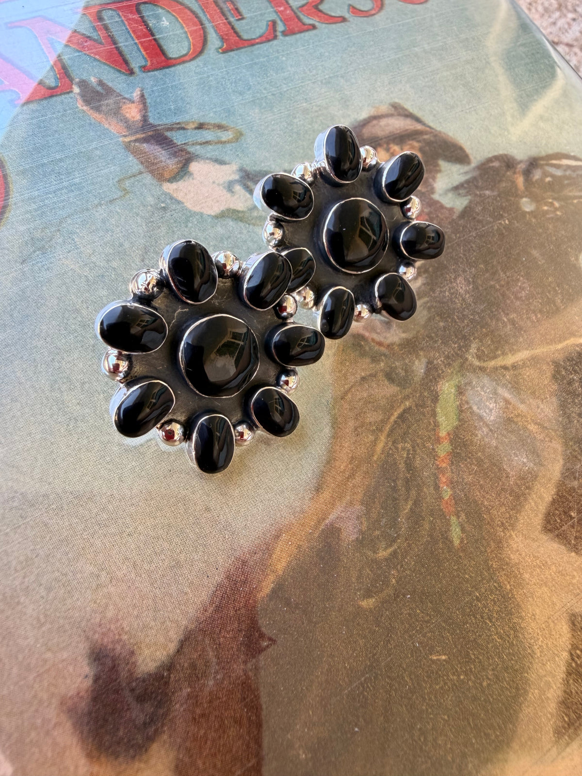 The Black Onyx Clusters